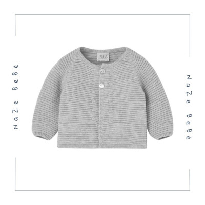Chaqueta larga para bebé en gris perla. Colección Esencial. Marca Paz Rodríguez. Temporada Invierno 2025.