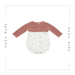 Pelele para bebé en color caldera. Colección Forest. Marca Martín Aranda. Temporada Invierno 2025.