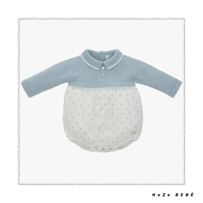 Pelele para bebé en color Celeste grisáceo. Colección Azur de la marca Martín Aranda. Temporada Invierno 2024.