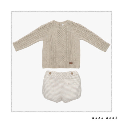 Conjunto de bombacho para bebé en color arena. Colección Stone de la marca Martín Aranda. Temporada Invierno 2024.
