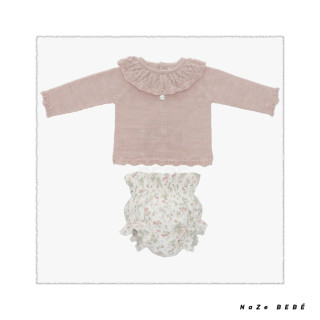 Conjunto braguita para bebé en color rosa empolvado. Colección Fleur de la marca Martín Aranda. Colección Invierno 2024.